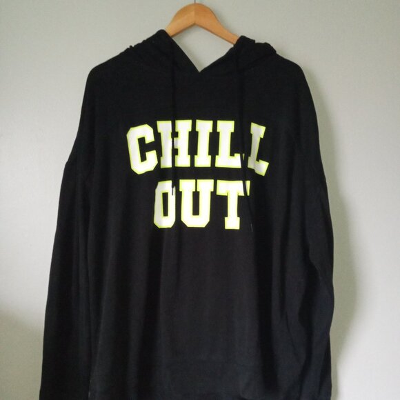 No Boundaries Love 82 Black Hoodie "Chill Out" Glow in Dark Vinyl - Picture 1 of 4
